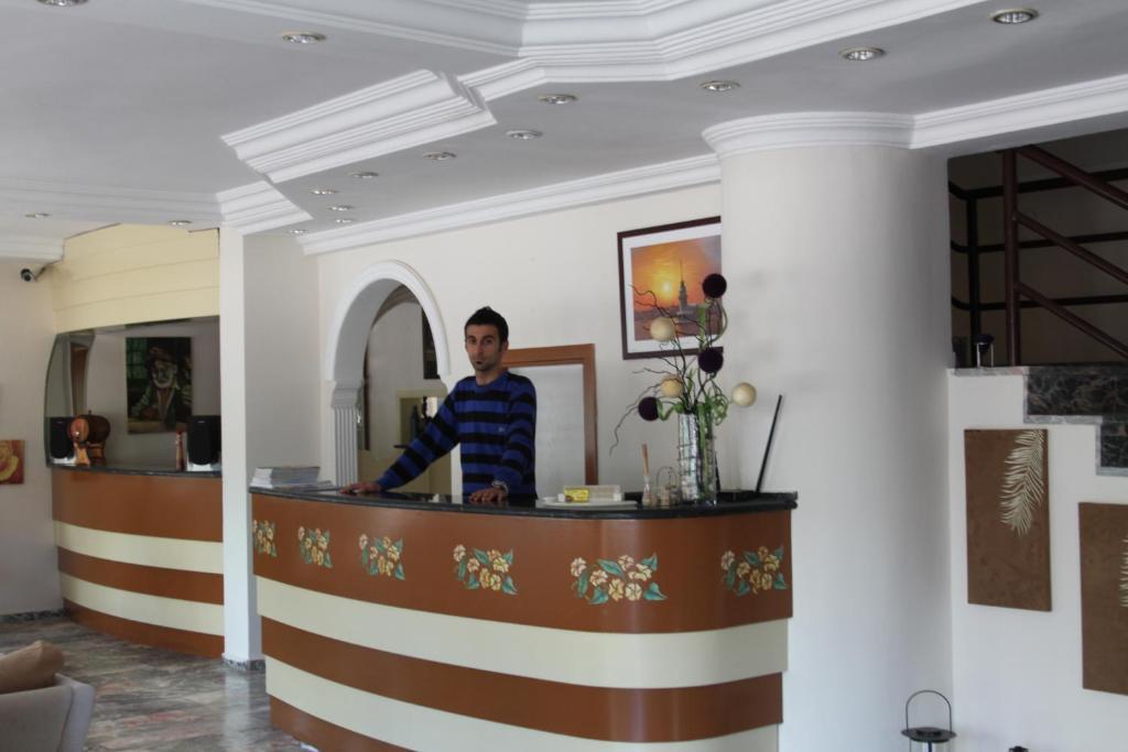 Hotel Villa Granada Анталья Экстерьер фото
