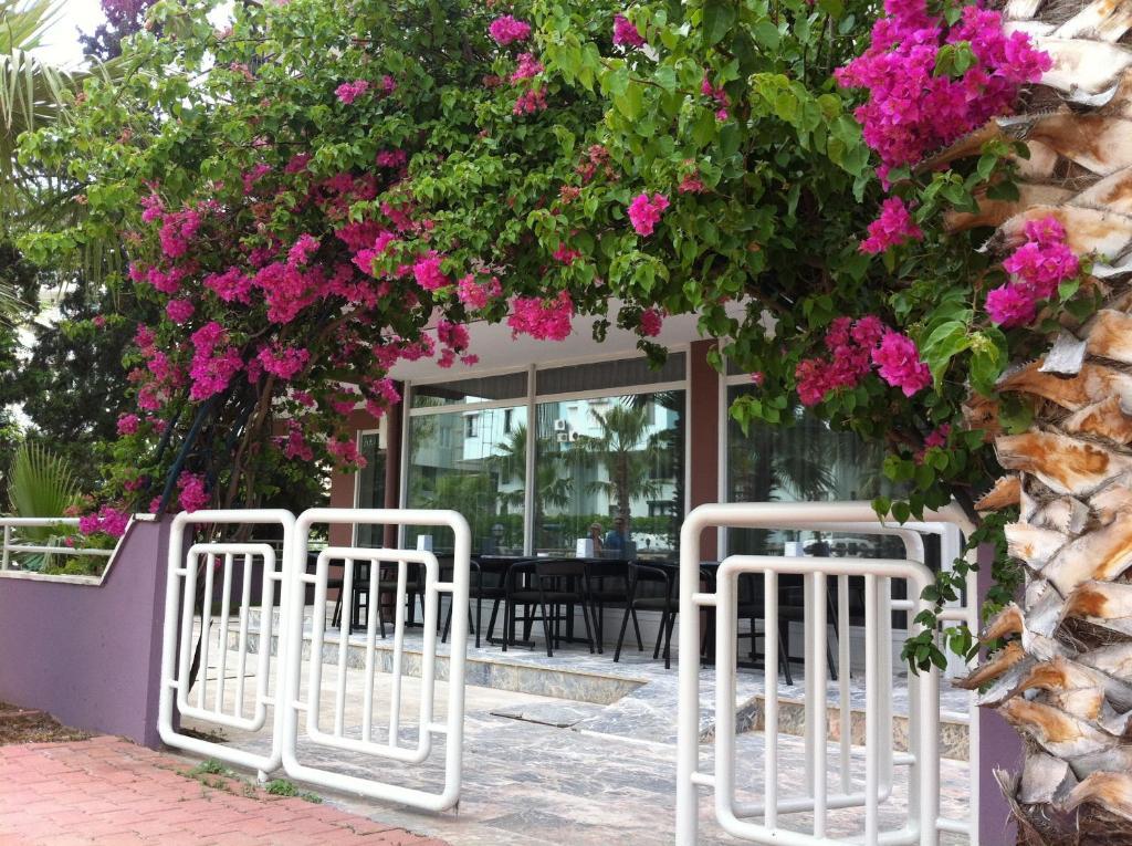 Hotel Villa Granada Анталья Экстерьер фото